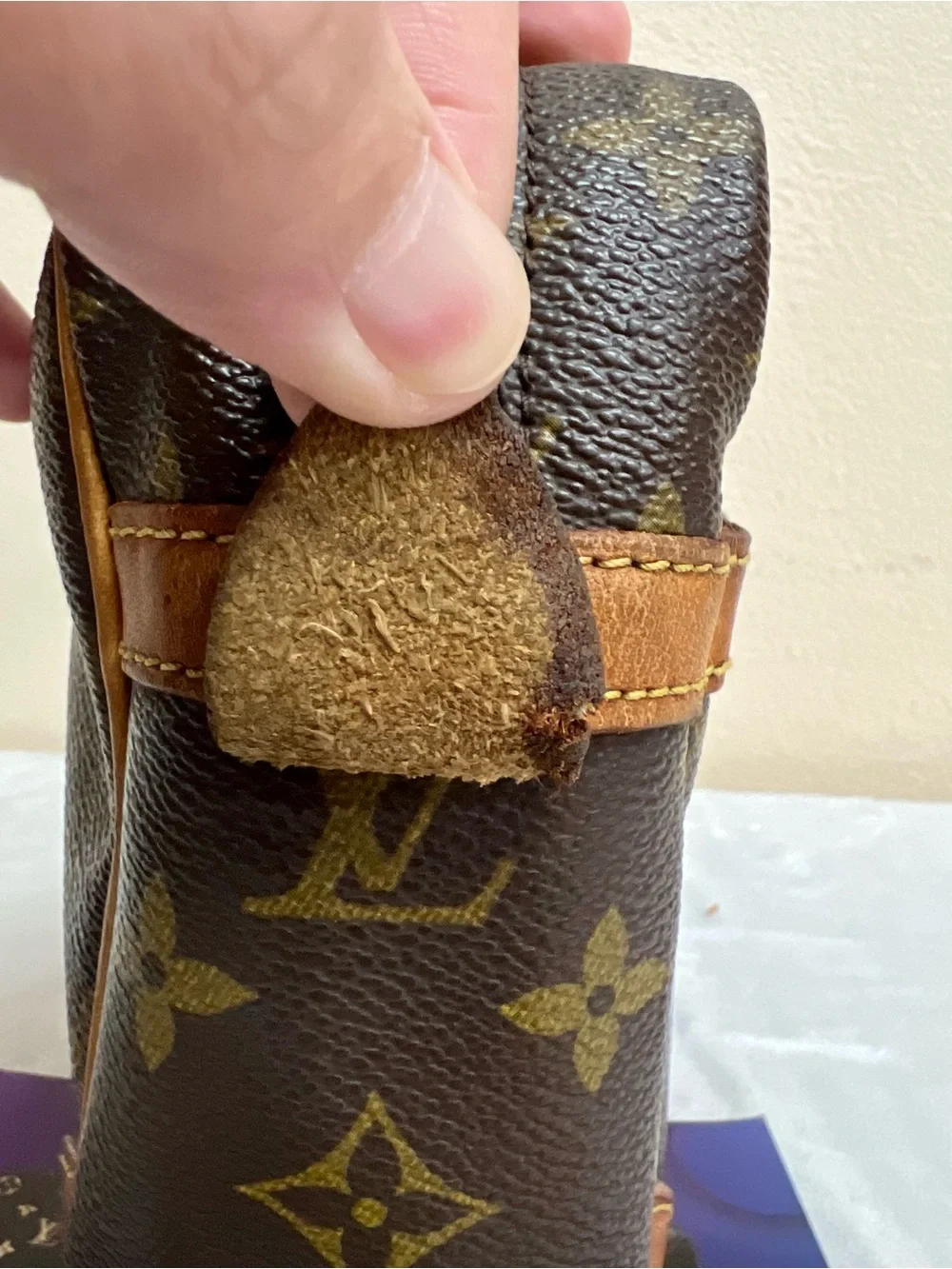 AUTH LOUIS VUITTON COMPIEGNE 28 CLUTCH - Picture 8 of 16